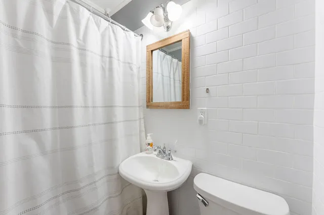 $294,900 | 2900 South Root River Parkway, West Allis, WI 53227