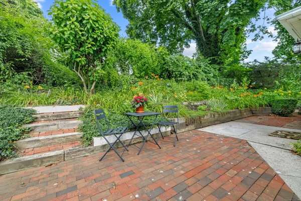 $669,000 | 16 North Main Street, Essex, CT 06426