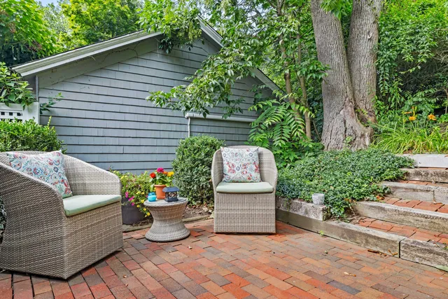 $669,000 | 16 North Main Street, Essex, CT 06426