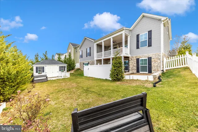 $599,000 | 210 Aylesbury Lane, Martinsburg, WV 25403