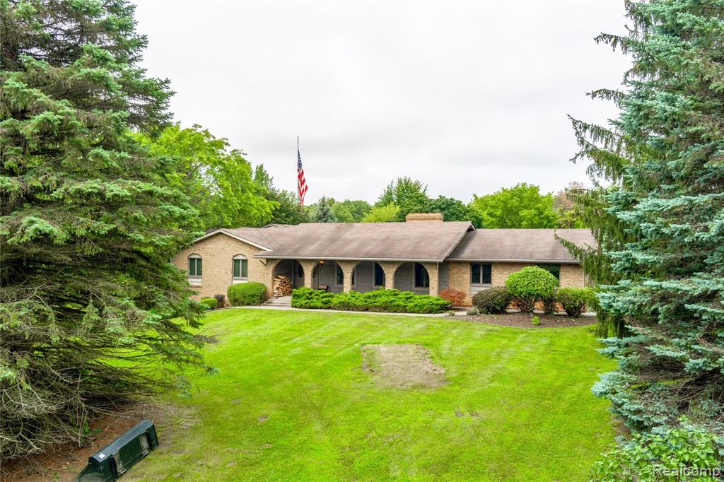 2728 South 5 Lakes Road Metamora, MI 48455 - Photo 1 of 46