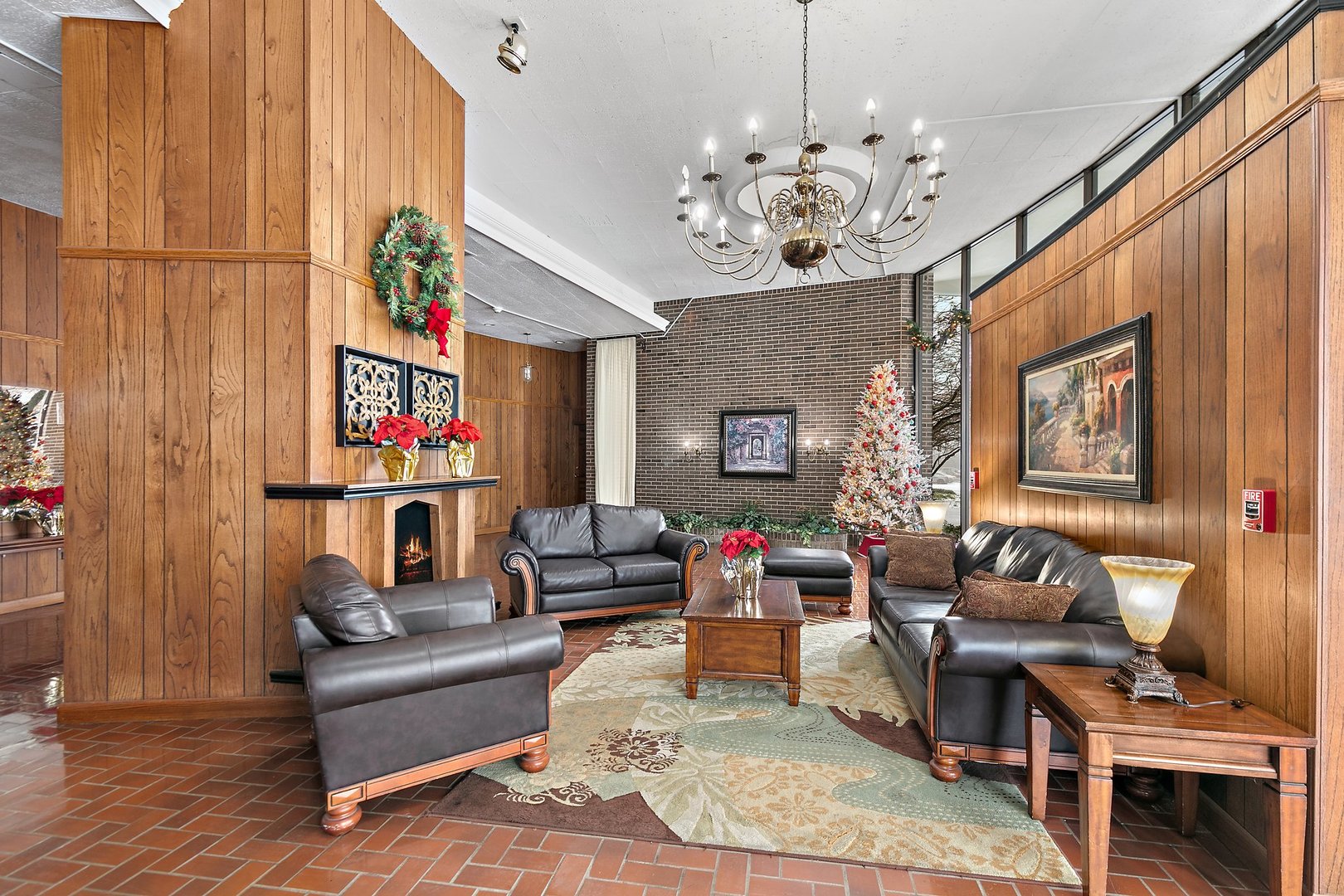 20 North Tower Road, Unit 4F Oak Brook, IL 60523 - Photo 18 of 23 Gallery Image 18