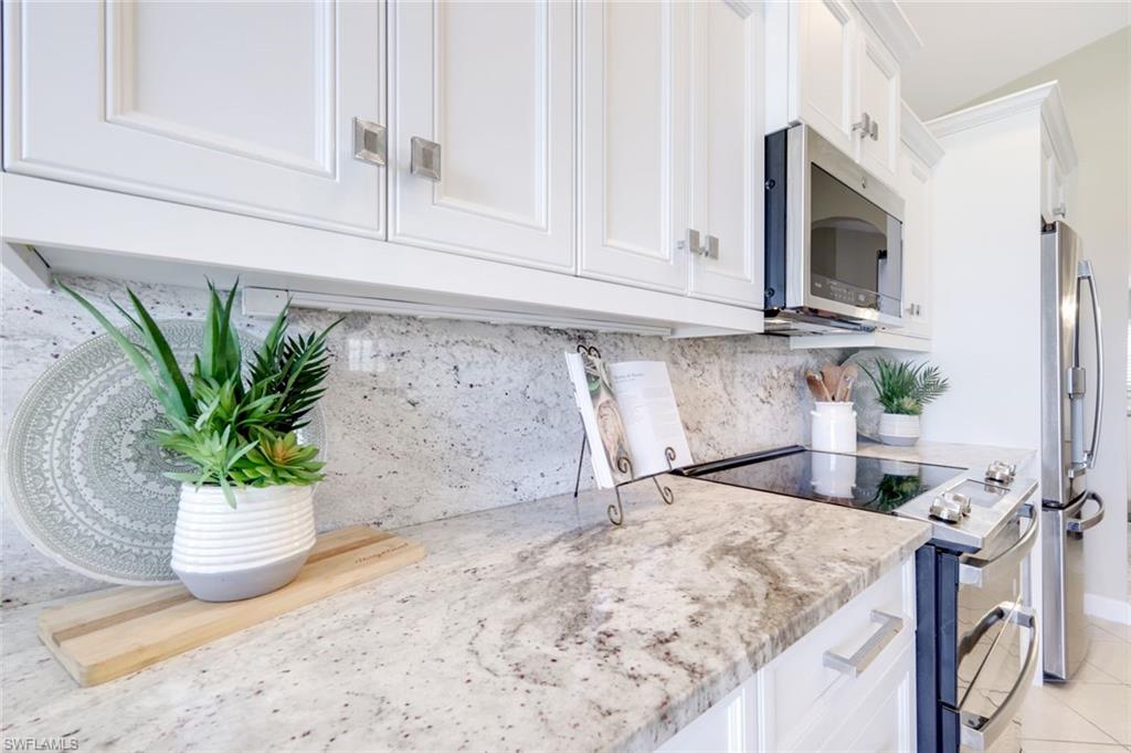 3048 Horizon Lane, Unit 1108 Naples, FL 34109 - Photo 7 of 23