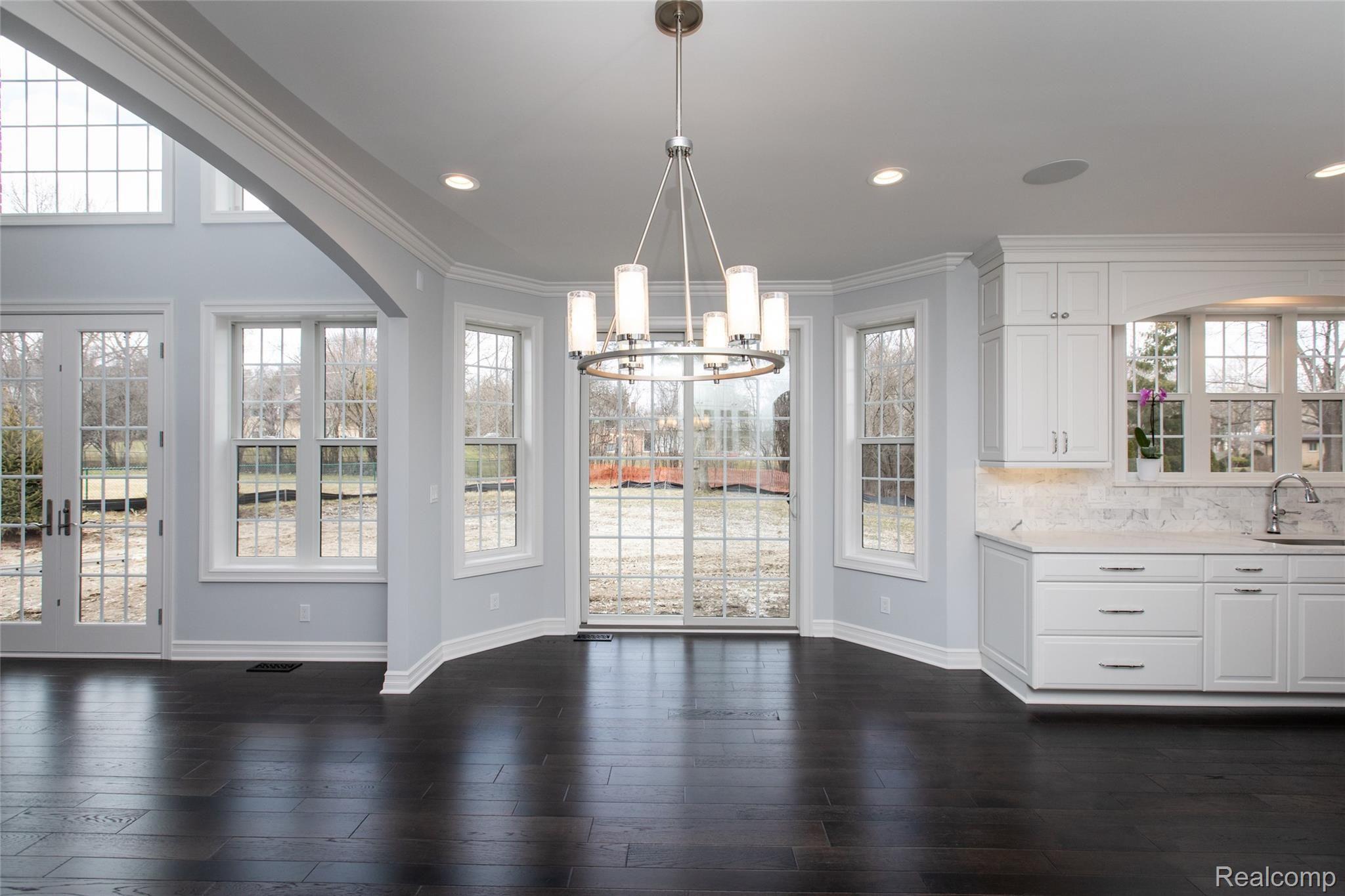 3989 Piccadilly Drive Rochester, MI 48309 - Photo 9 of 23 177A9272.jpg