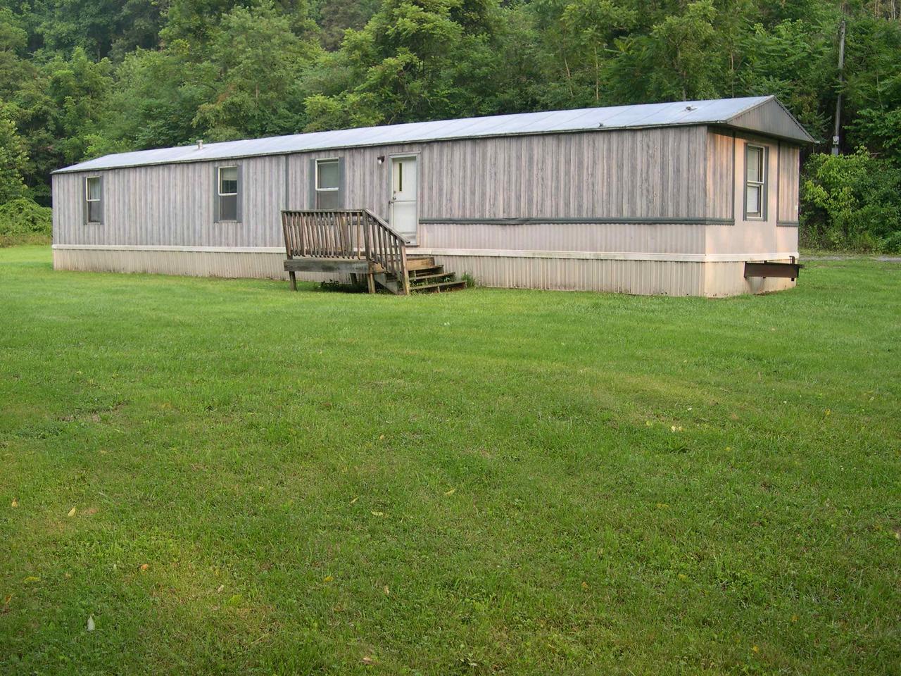 2556 Nace Road Fincastle, VA 24090 - Photo 1 of 7 Front of House