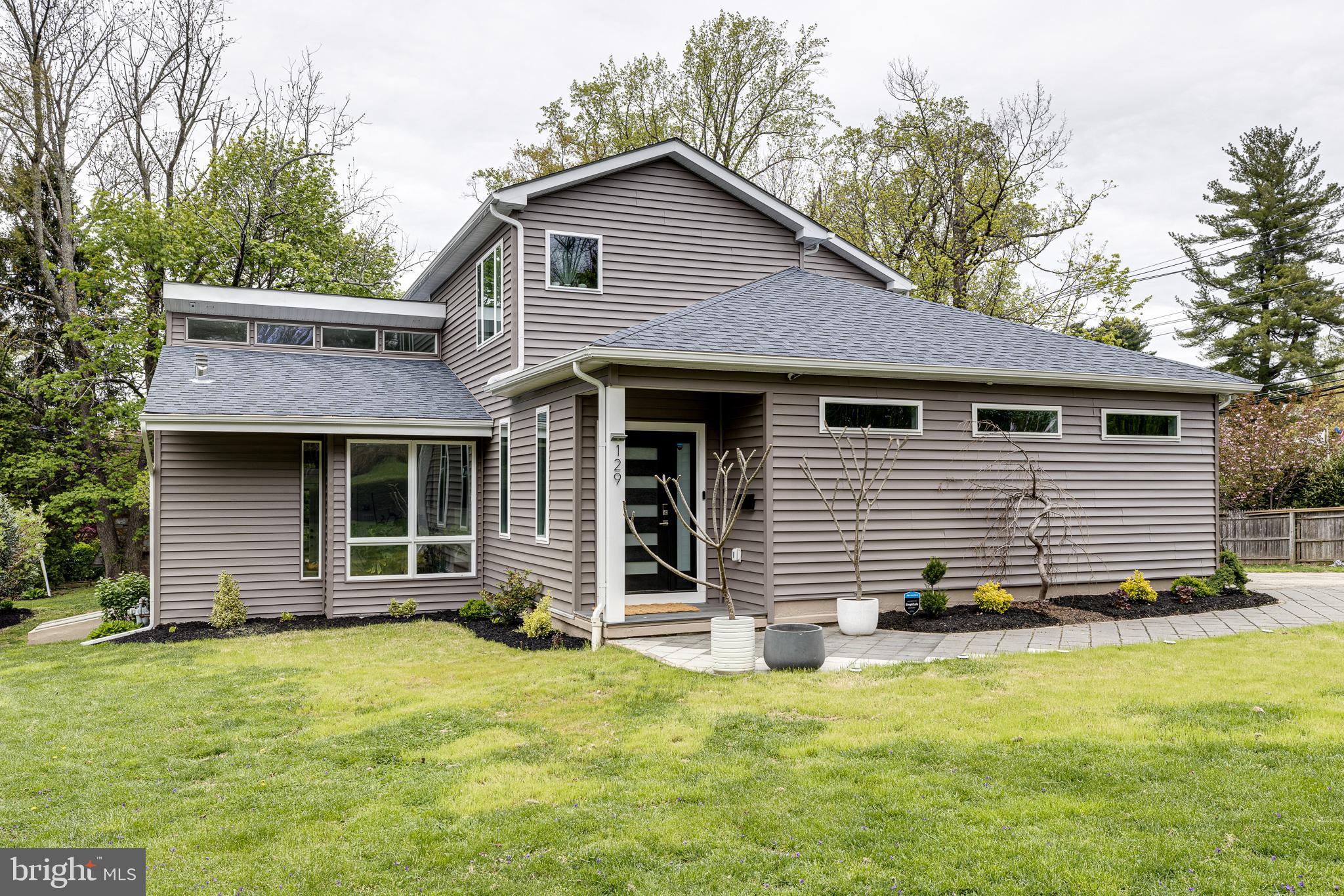 129 David Road Bala Cynwyd, PA 19004 - Photo 2 of 62