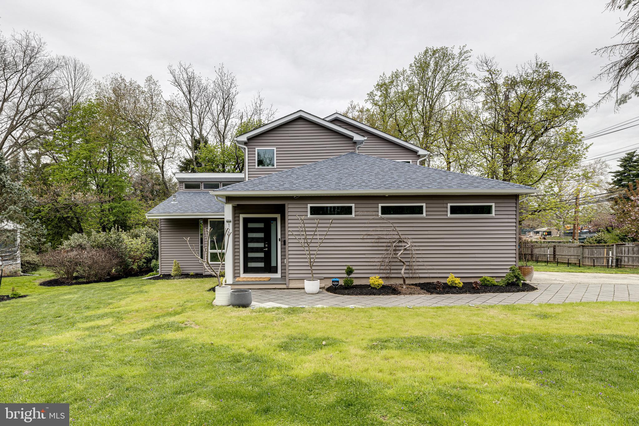 129 David Road Bala Cynwyd, PA 19004 - Photo 3 of 62