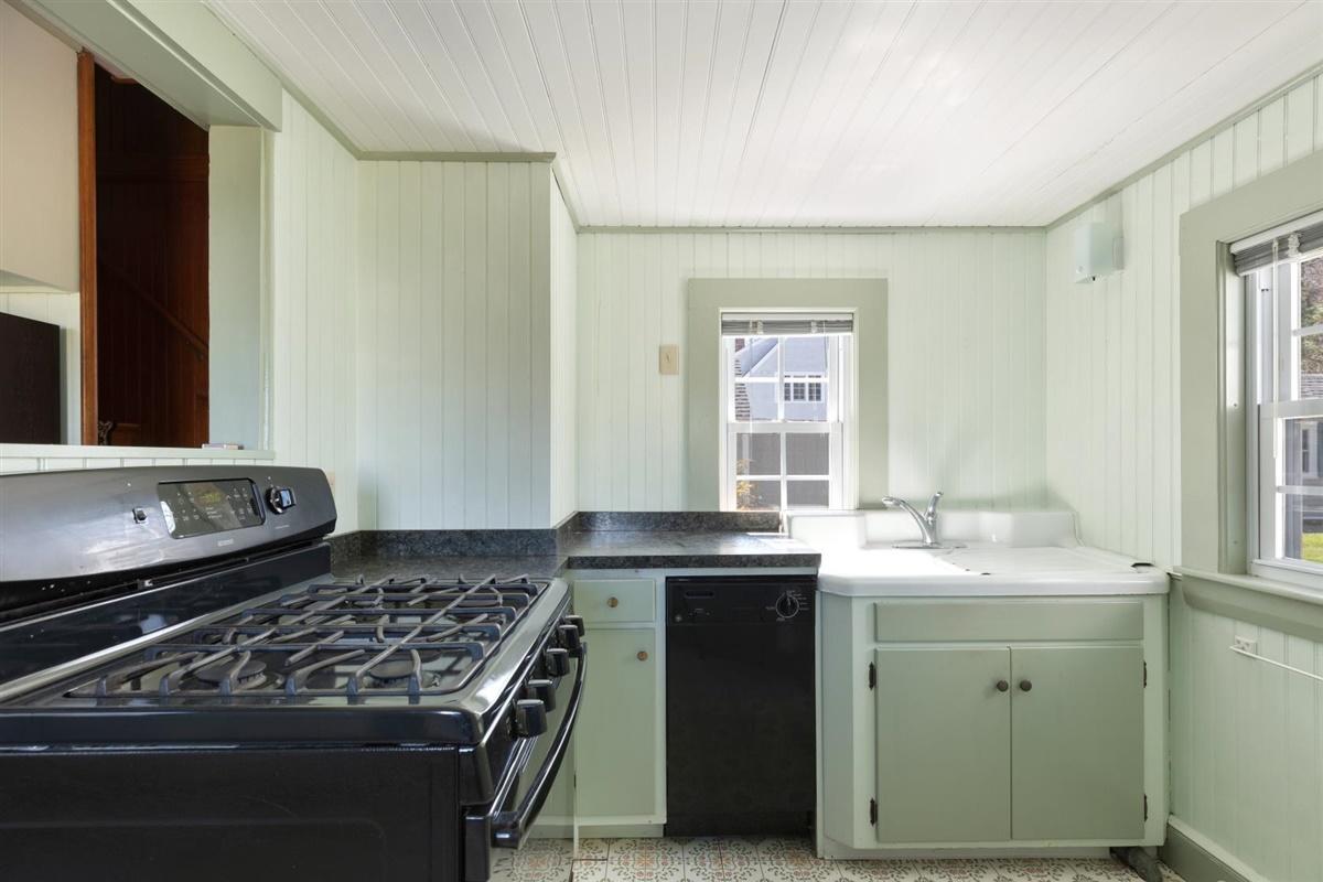 75 Jefferson Road Bourne, MA 02532 - Photo 15 of 46 15