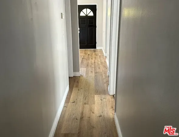 wooden floor in a gallery with wooden floor
