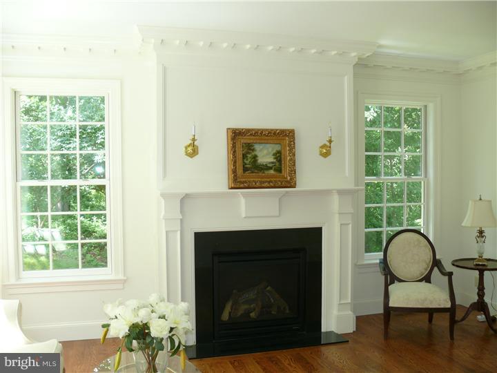 930 Merion Square Road Gladwyne, PA 19035 - Photo 3 of 22 Living Room