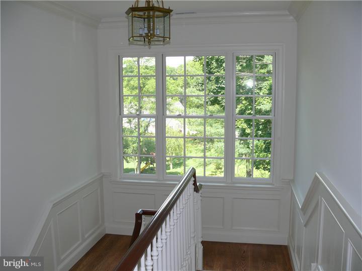 930 Merion Square Road Gladwyne, PA 19035 - Photo 8 of 22 Hallway
