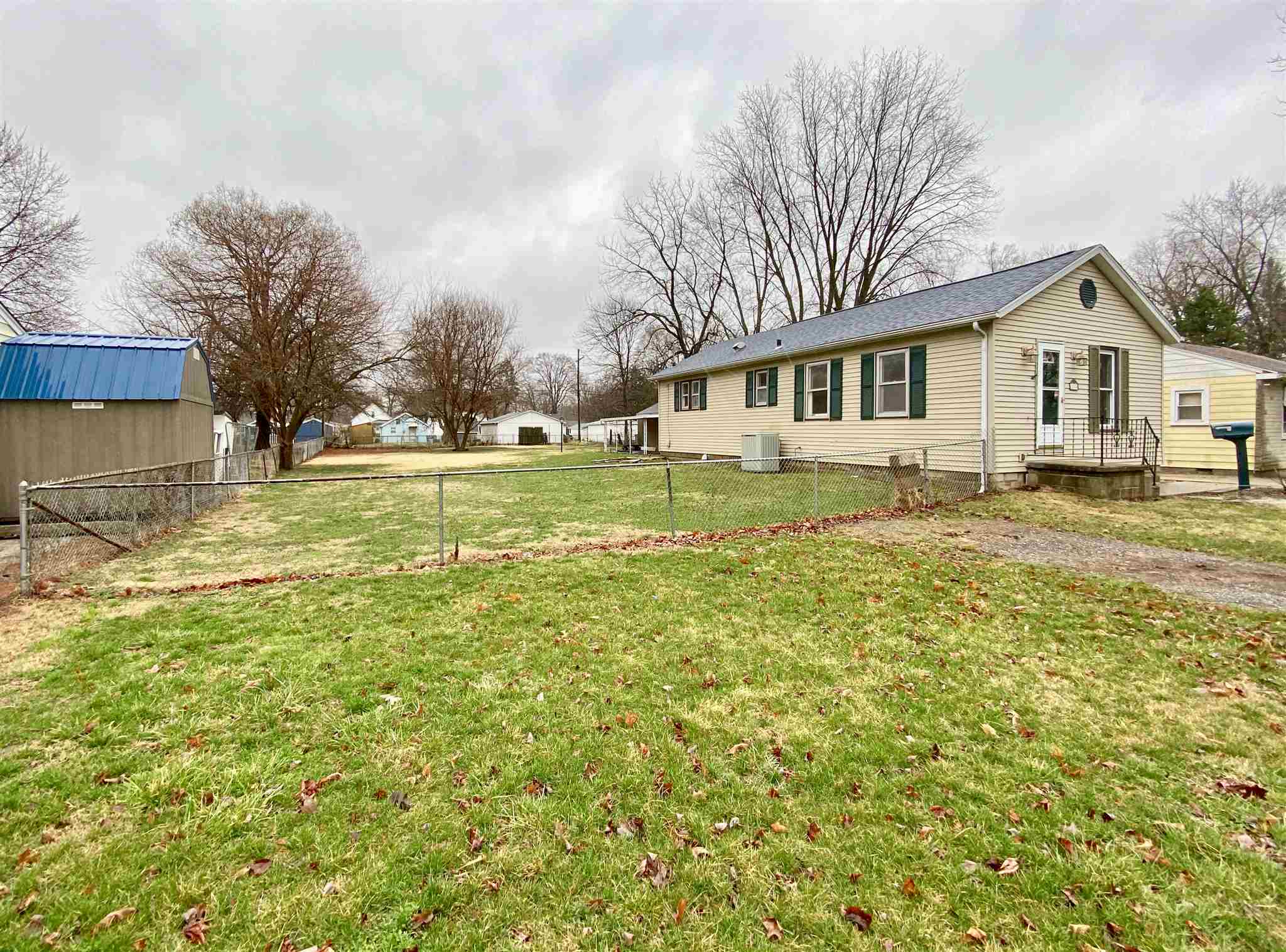 1044 North Indiana Avenue Springfield, IL 62702 - Photo 2 of 12