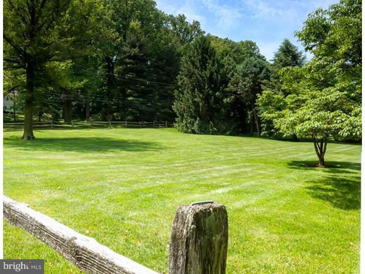 523 Pugh Road Wayne, PA 19087 - Photo 16 of 25 Front Yard