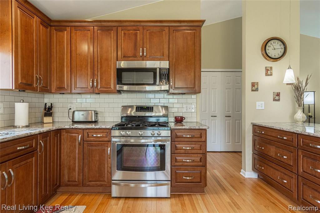 2160 Warrington Road Rochester Hills, MI 48307 - Photo 21 of 55