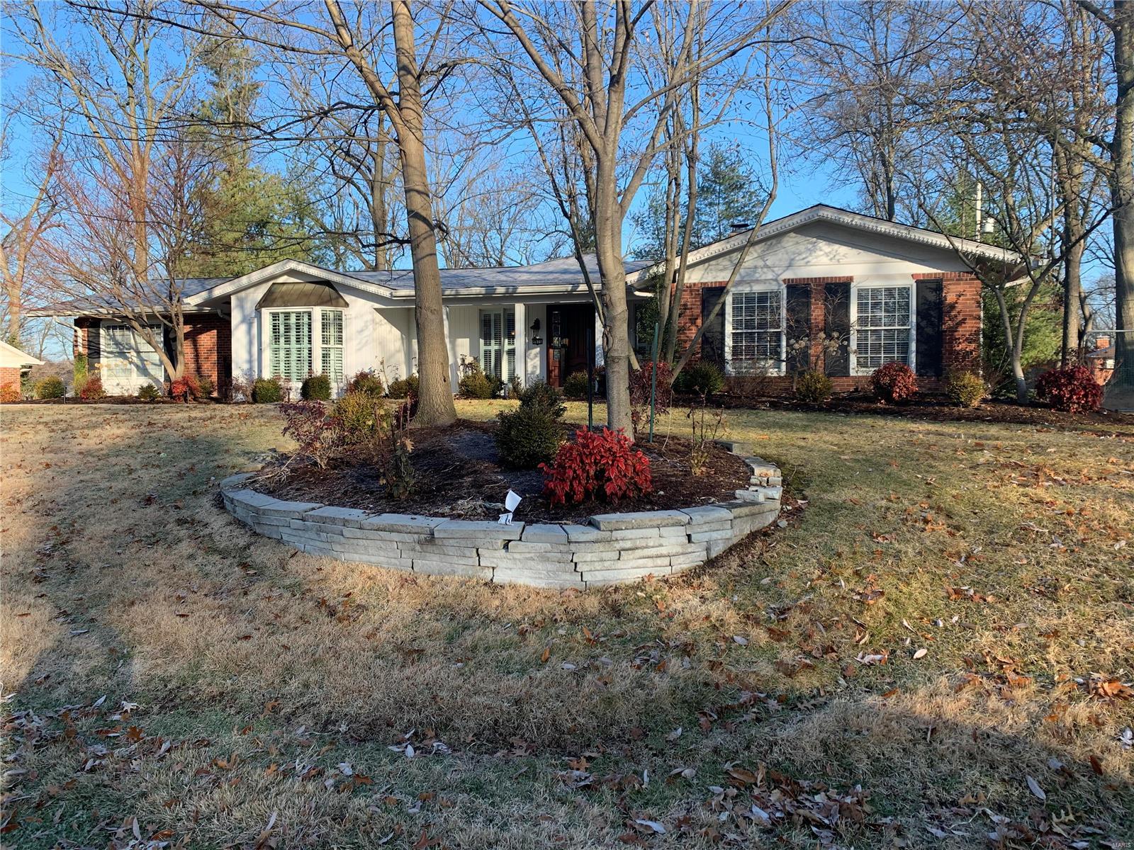 9875 Wild Deer Road St. Louis, MO 63124 - Photo 2 of 9