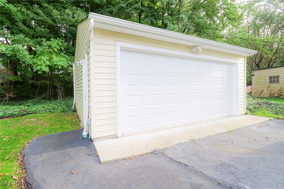 3940 Orchard Road Cleveland Heights, OH 44121 - Photo 34 of 36