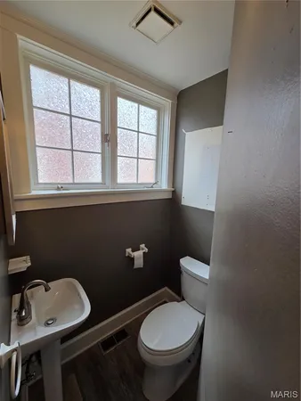 $159,000 | 239 West Elm Street, Alton, IL 62002