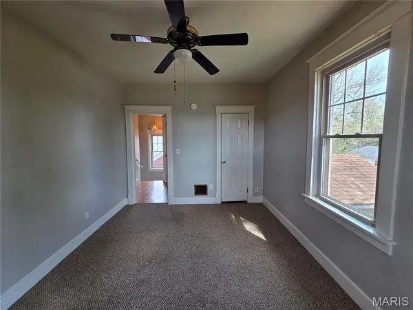 $159,000 | 239 West Elm Street, Alton, IL 62002