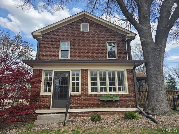 $159,000 | 239 West Elm Street, Alton, IL 62002