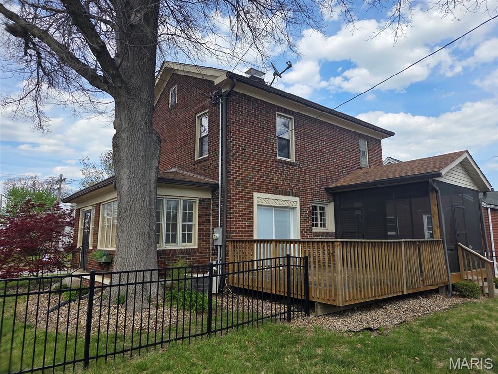 239 West Elm Street Alton, IL 62002 - Photo 6 of 23