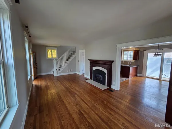 $159,000 | 239 West Elm Street, Alton, IL 62002