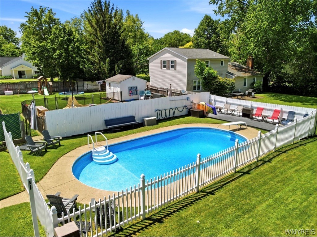 391 Sunset Drive Hamburg, NY 14075 - Photo 13 of 39
