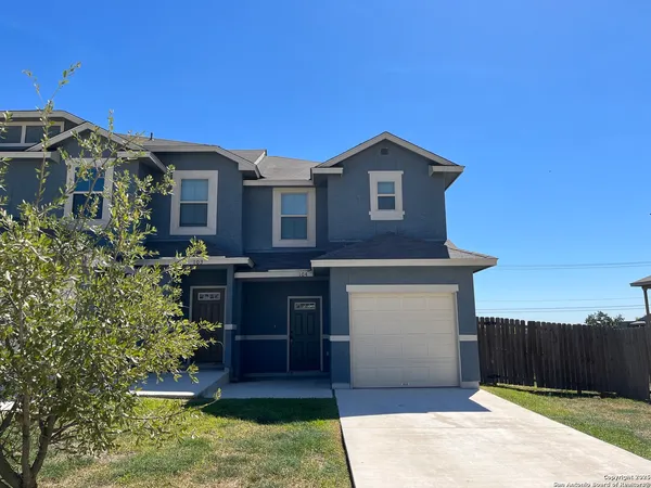 $1,395 | 6018 Jax Way, Unit 104, San Antonio, TX 78244