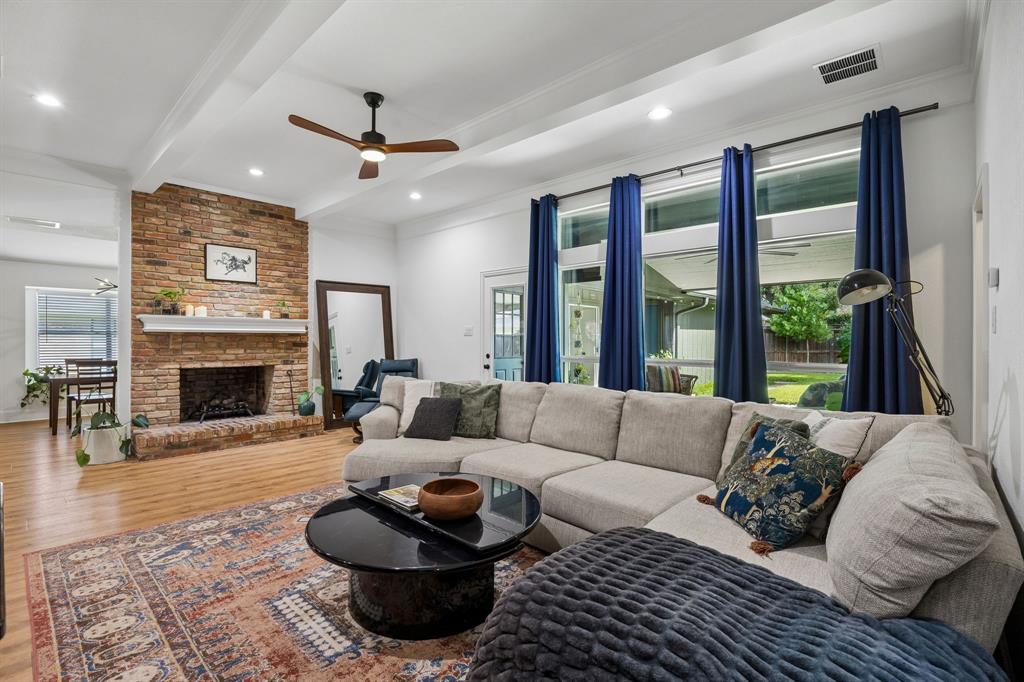 8839 Kingsley Road Dallas, TX 75231 - Photo 2 of 36 Gallery Image 2