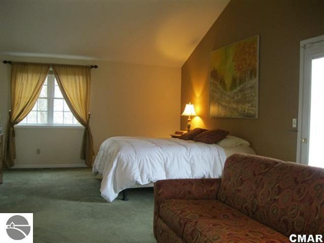 7823 South Whiteville Road Shepherd, MI 48883 - Photo 13 of 25 1774625-12.JPG