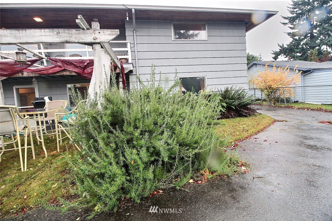 234 South 15th Street Renton, WA 98055 - Photo 11 of 20