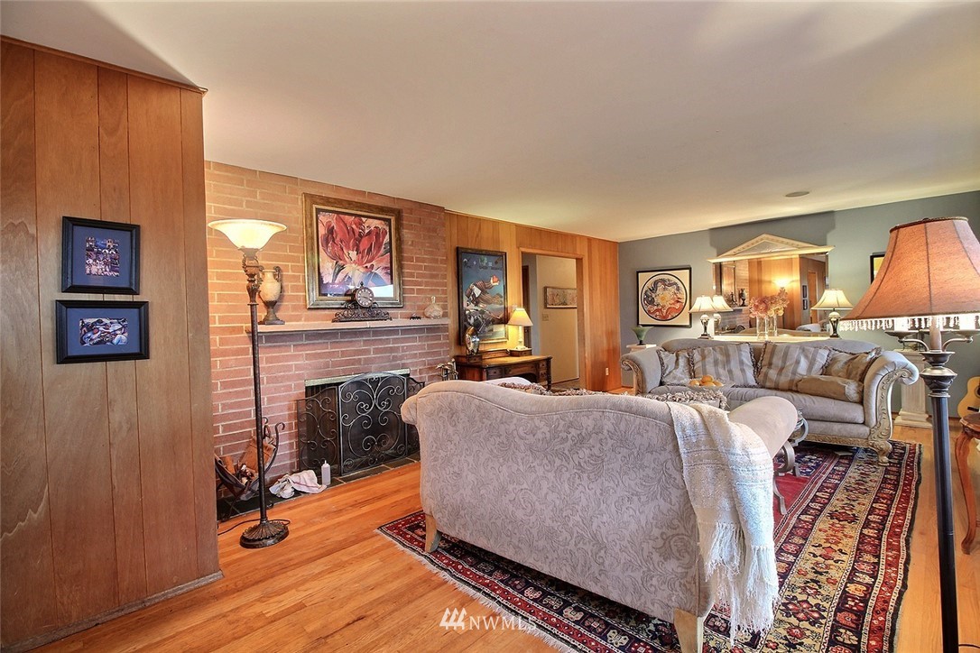 234 South 15th Street Renton, WA 98055 - Photo 3 of 20