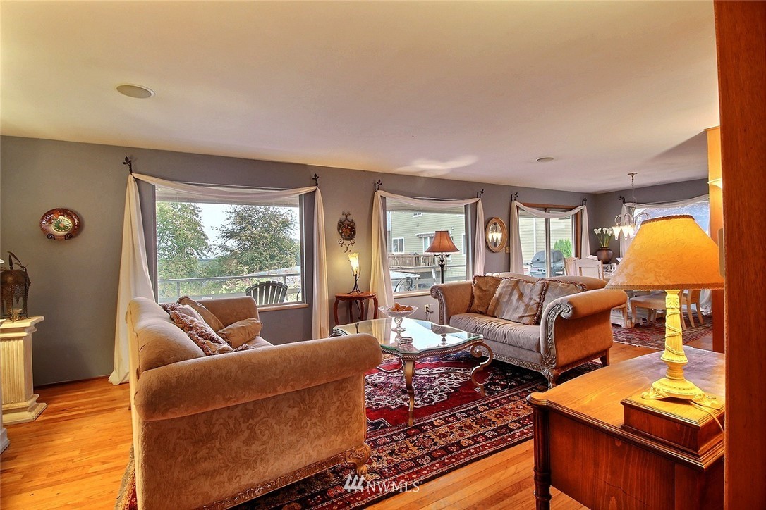 234 South 15th Street Renton, WA 98055 - Photo 7 of 20