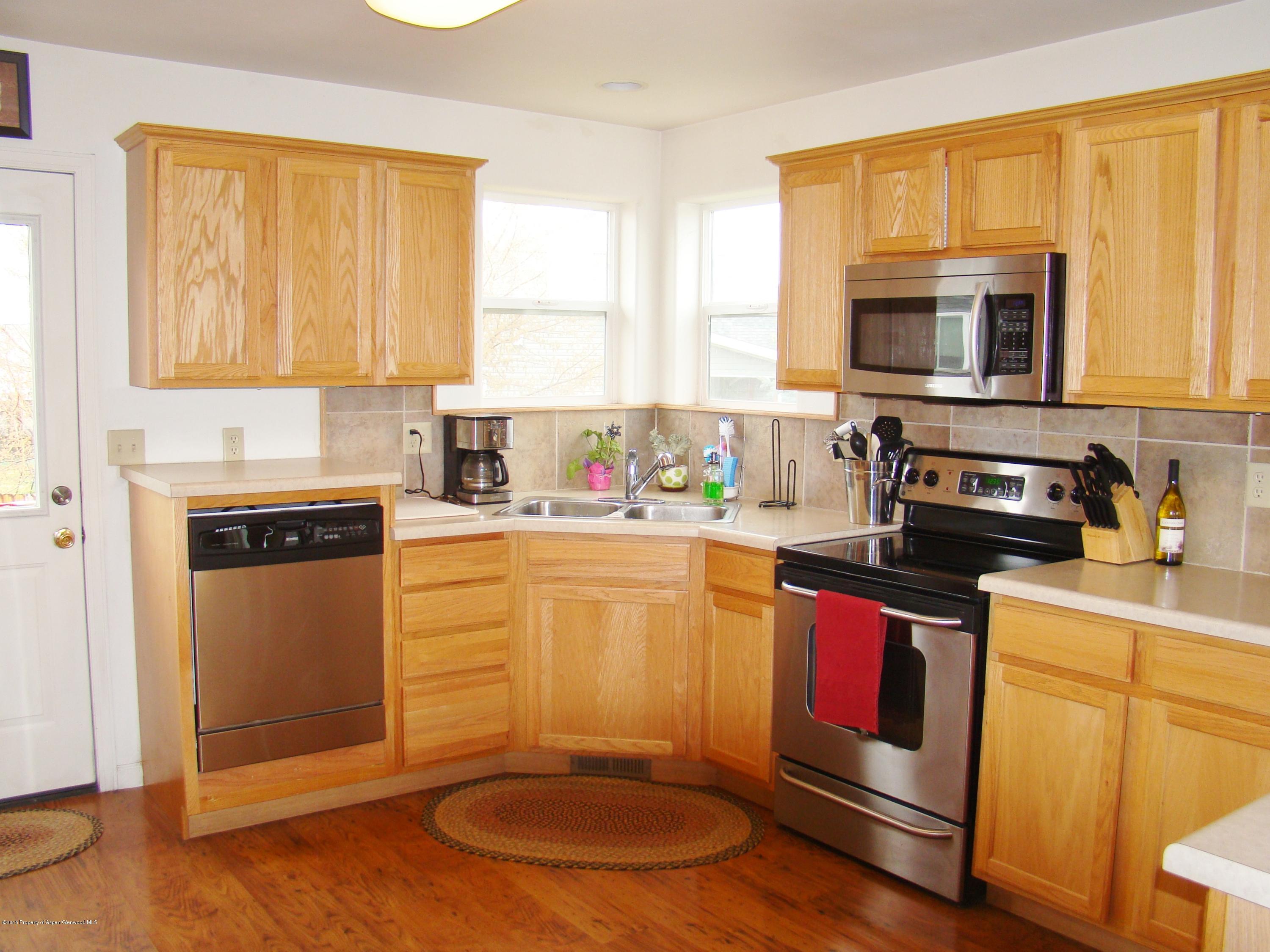712 East 17th Street Rifle, CO 81650 - Photo 8 of 28 DSC07737