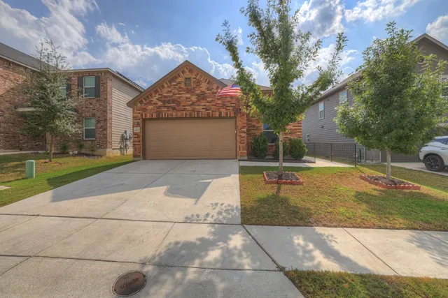 $299,000 | 4555 Legend Trail, New Braunfels, TX 78130