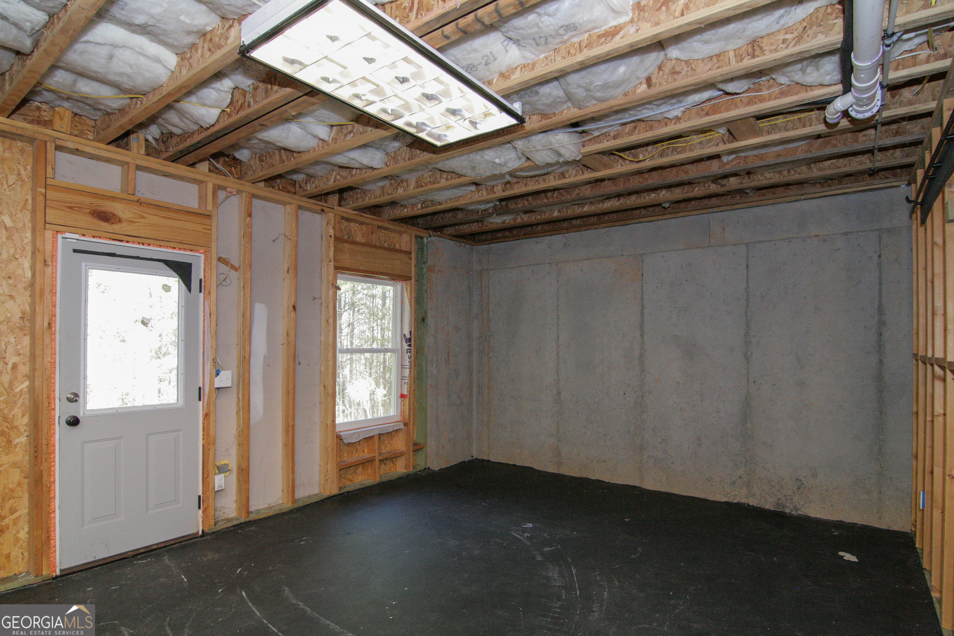386 Springwater Way Bremen, GA 30110 - Photo 50 of 64 a view of an empty room