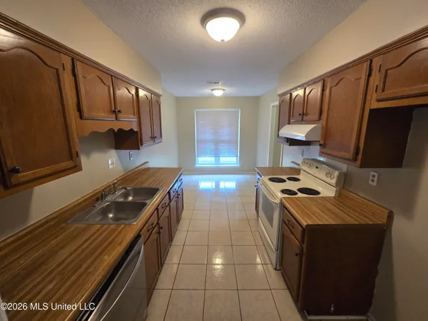 $1,625 | 3560 Lakehurst Drive, Horn Lake, MS 38637