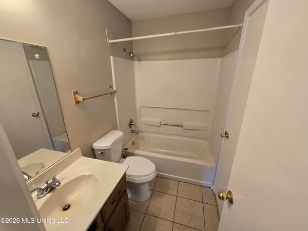 $1,625 | 3560 Lakehurst Drive, Horn Lake, MS 38637