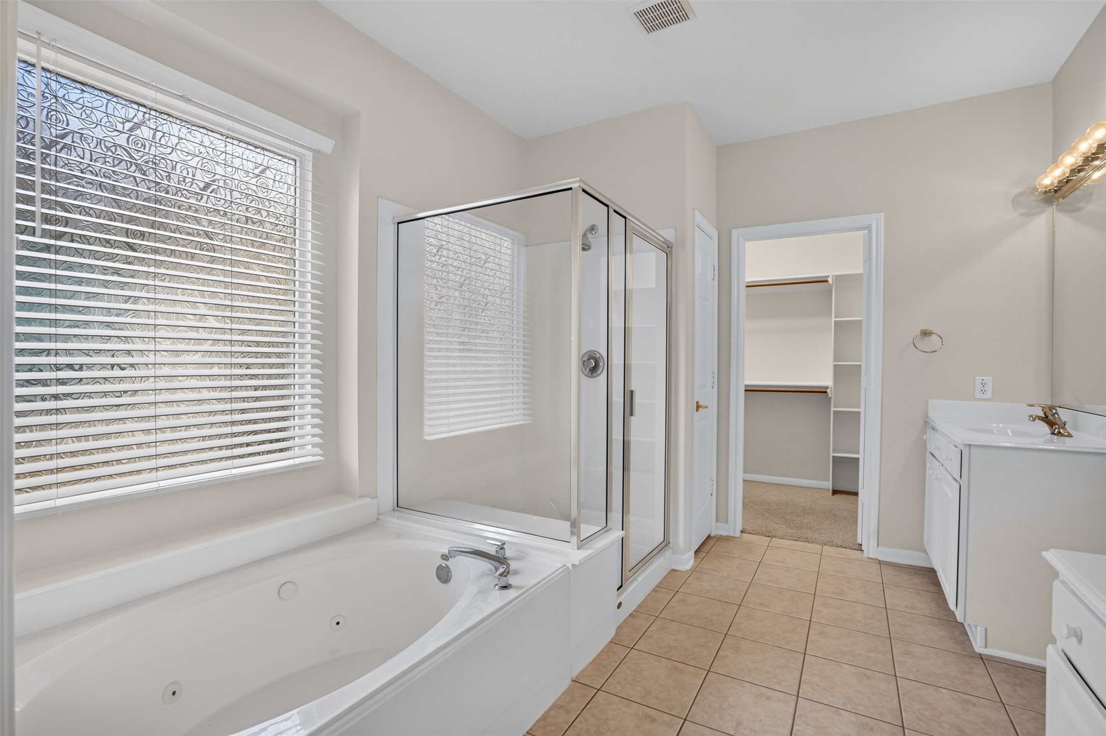 18 Arcadia Way Conroe, TX 77384 - Photo 14 of 24 Gallery Image 14