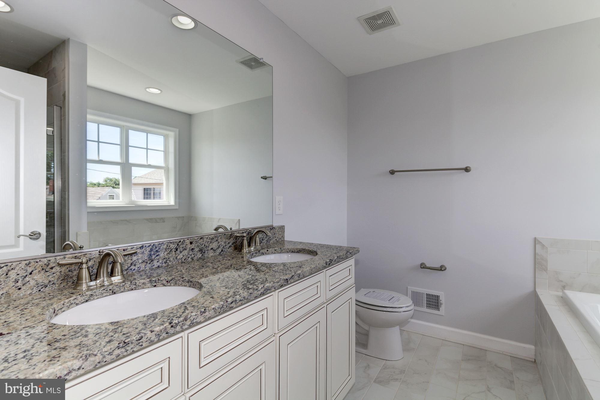 3415 Louth Road Baltimore, MD 21222 - Photo 20 of 28 Bath (Master)