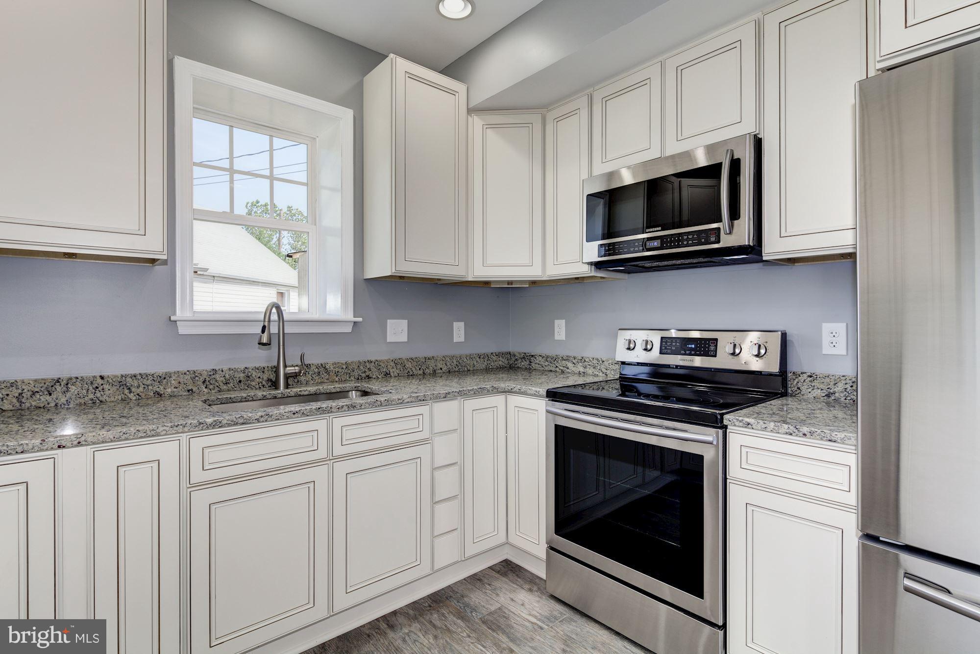 3415 Louth Road Baltimore, MD 21222 - Photo 10 of 28 Kitchen