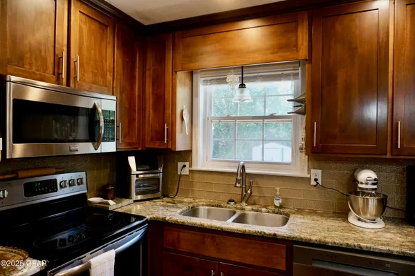 $159,000 | 2071 Short Avenue, Sneads, FL 32460