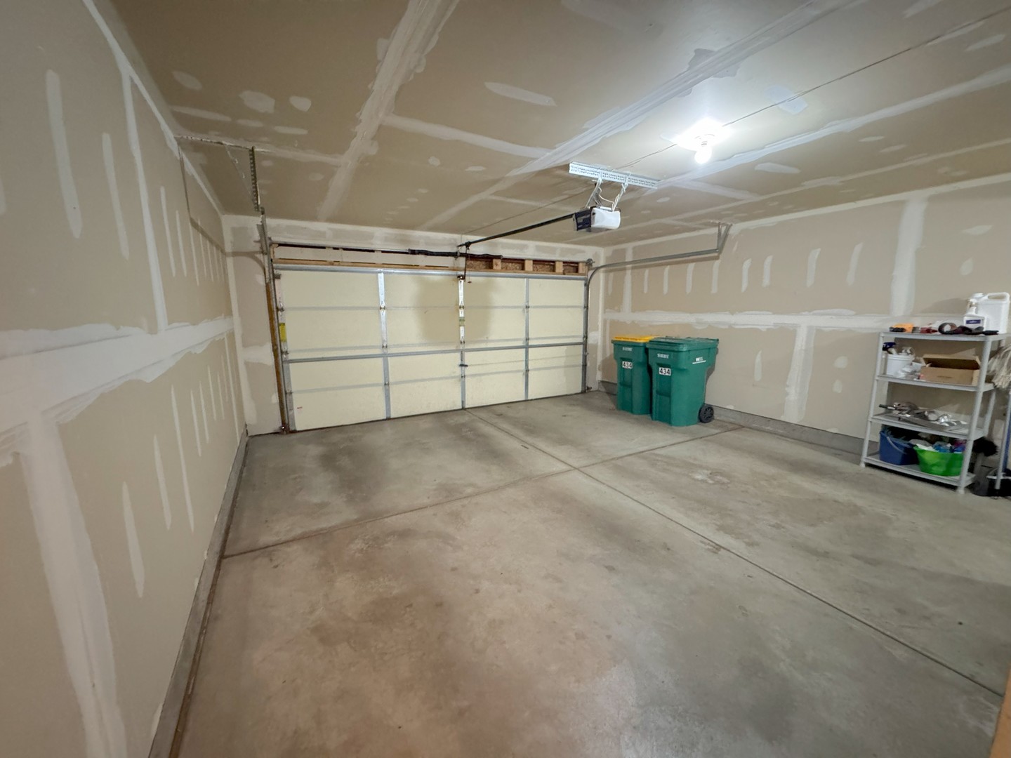 4343 Timber Ridge Court Joliet, IL 60431 - Photo 18 of 22 a view of a garage