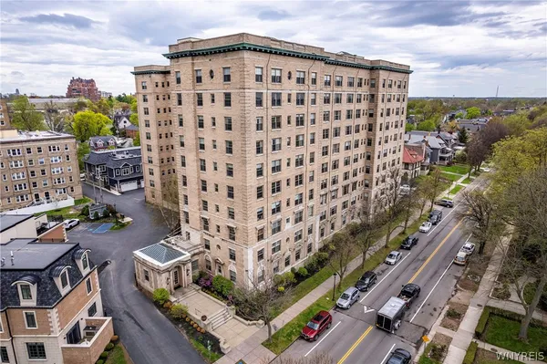 $599,000 | 33 Gates Circle, Unit 6B, Buffalo, NY 14222