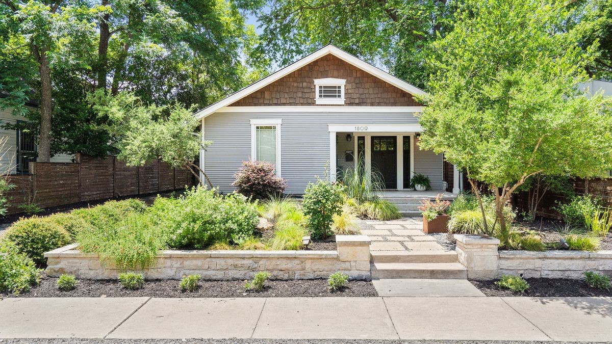 1809 Holly Street Austin, TX 78702 - Photo 1 of 1