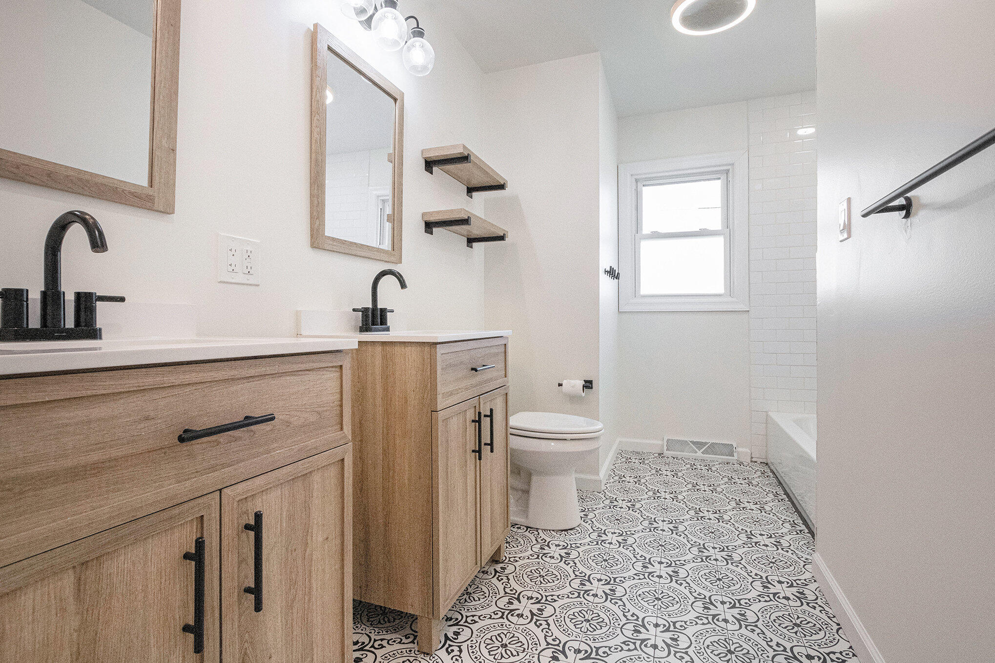 2034 Union Avenue Benton Harbor, MI 49022 - Photo 11 of 18 011_file_750