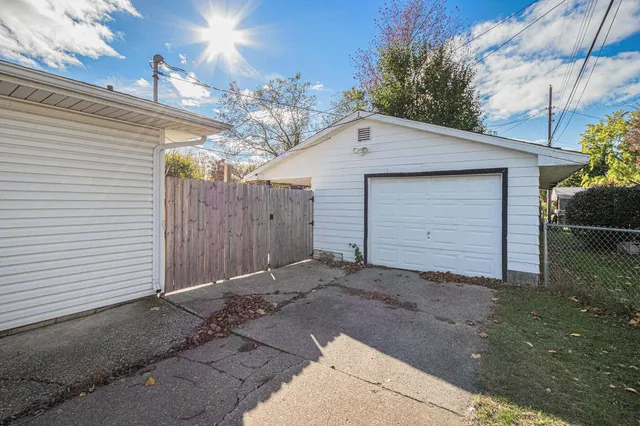 $220,000 | 2034 Union Avenue, Benton Harbor, MI 49022