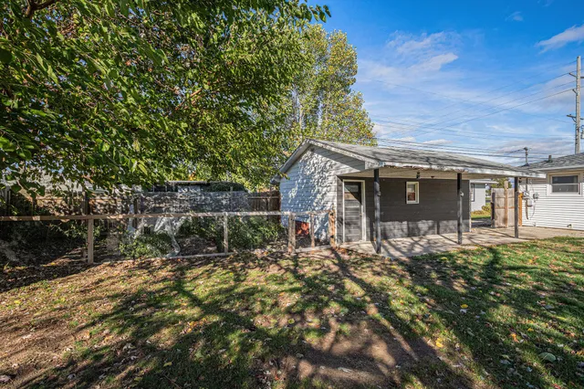 $220,000 | 2034 Union Avenue, Benton Harbor, MI 49022