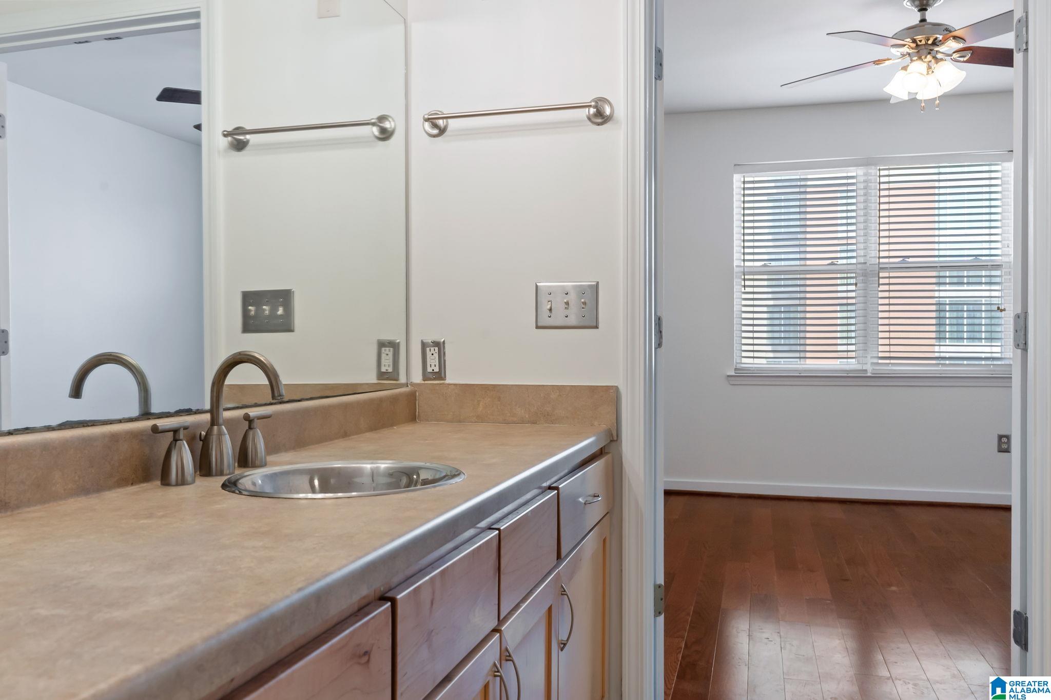 401 20th Street South, Unit 309 Birmingham, AL 35233 - Photo 21 of 37