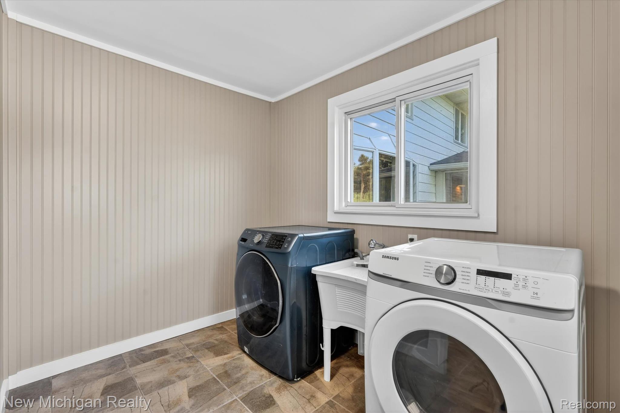 11374 Lahring Road Gaines, MI 48436 - Photo 28 of 66 Laundry Room View 1