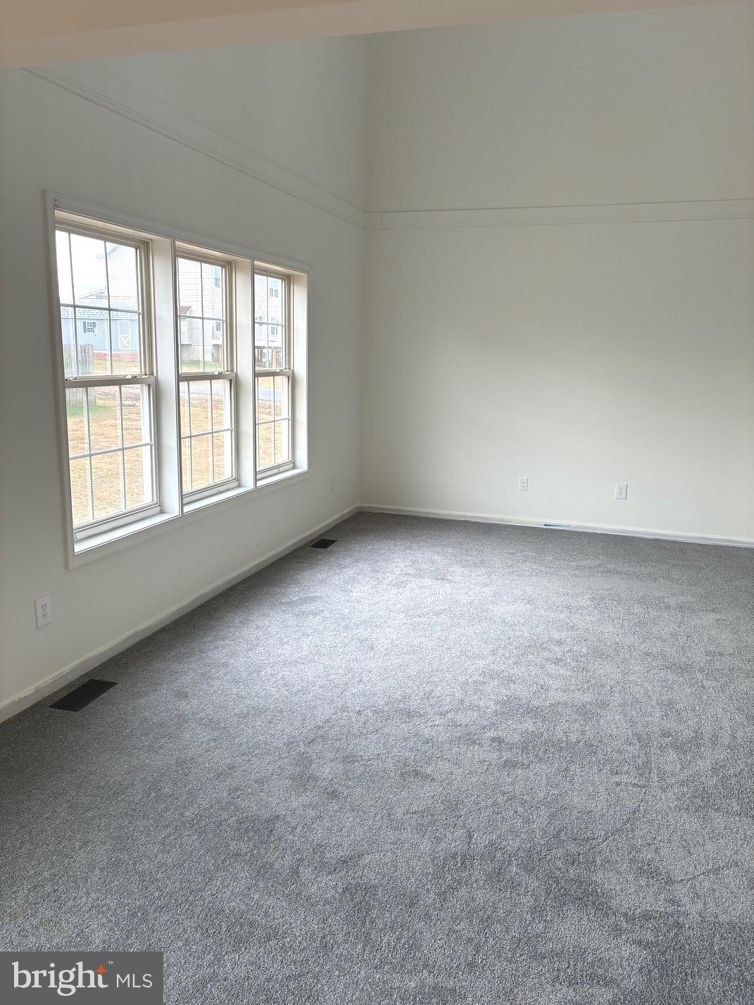 331 North Teal Road Martinsburg, WV 25405 - Photo 22 of 35 an empty room with a window